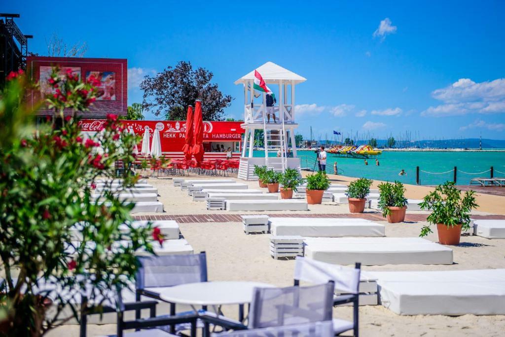Oak Residents Siofok Apartment Luaran gambar